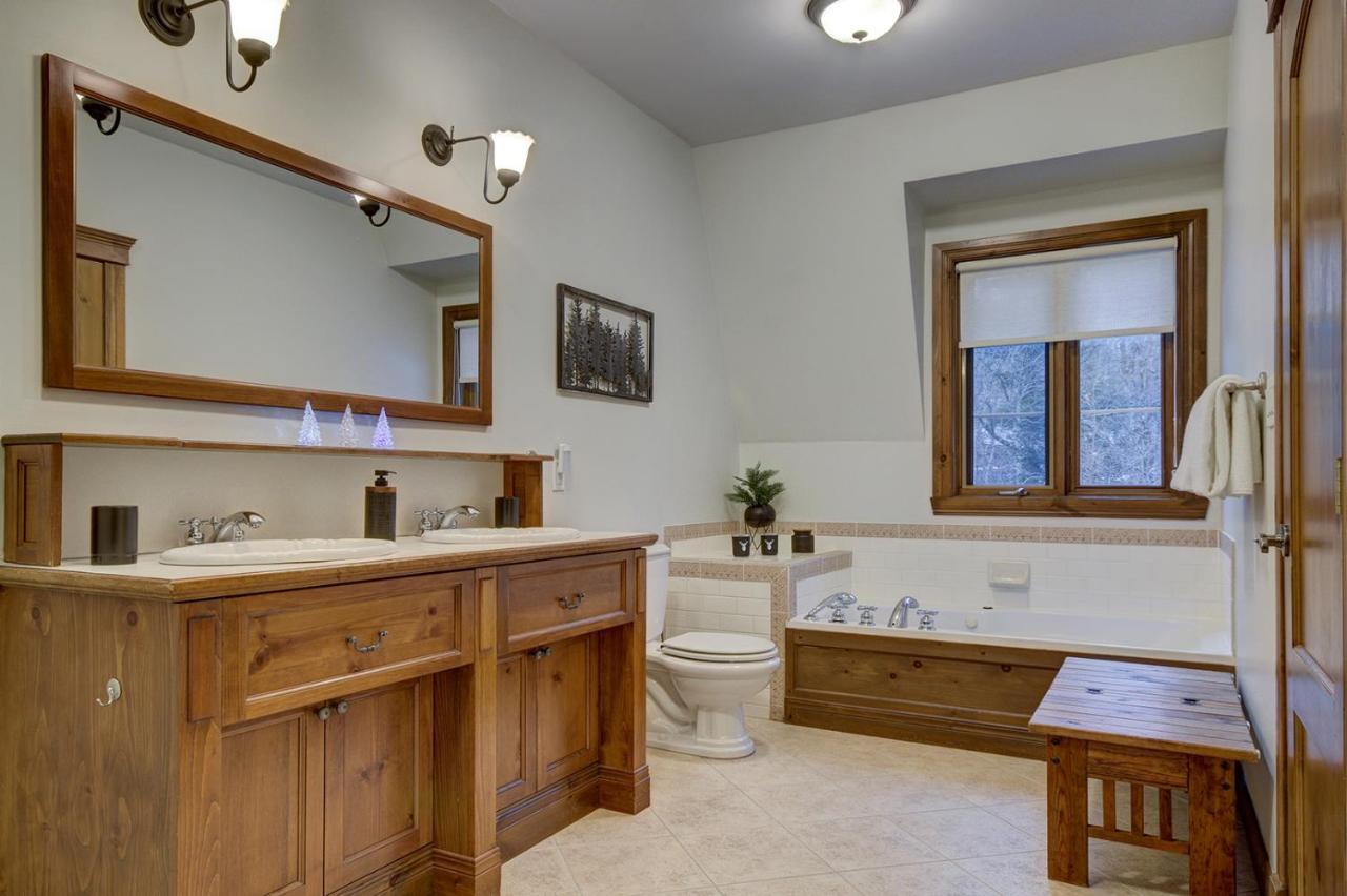 Les Manoirs Wpool & Hot Tub Near Village 120-8 Mont-Tremblant Zewnętrze zdjęcie